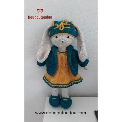 zoe doll amigurumi